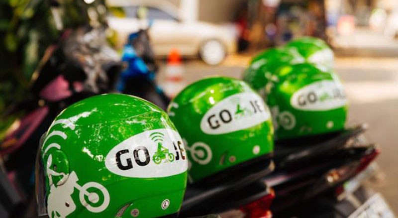 Menteri Jonan Resmi Larang Ojek Dan Taksi Online Beroperasi
