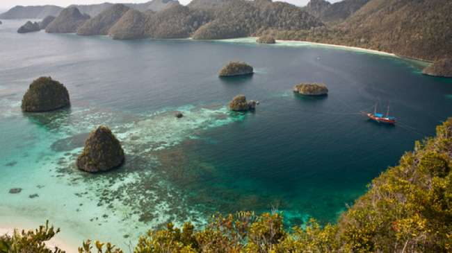 Wisatawan Yang Tenggelam Di Raja Ampat Sudah 7 Hari Belum Ditemukan