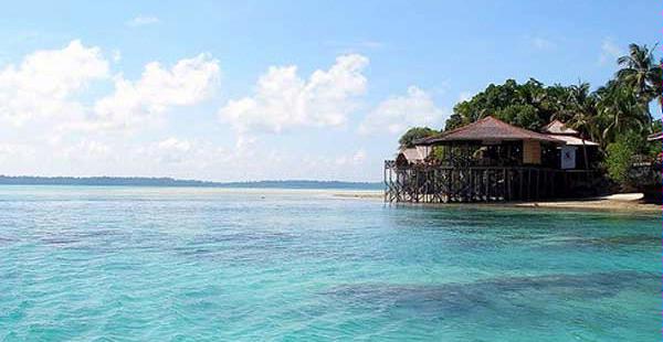 Pulau Maratua Menawarkan Banyak Pesona Keindahan Alam Bawah Lautnya