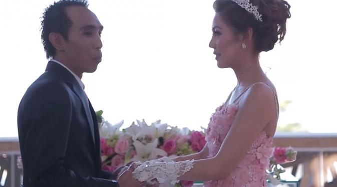 Bella Shofie Gugat Cerai Suryono