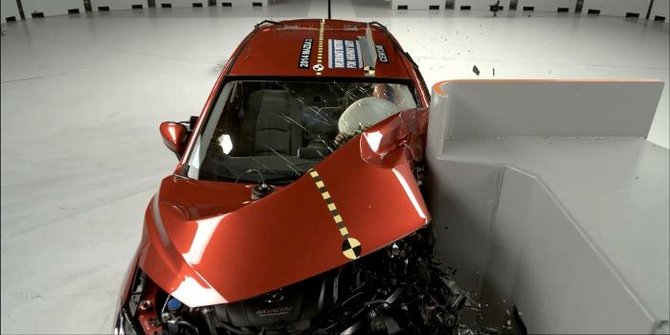 Pengemudi Baru Pulang Karaoke Sebelum Honda Jazz Terjun Di Detos