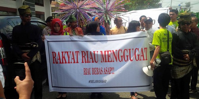 Ratusan Warga Di Pekanbaru Gugat Presiden Dan Sejumlah Menteri