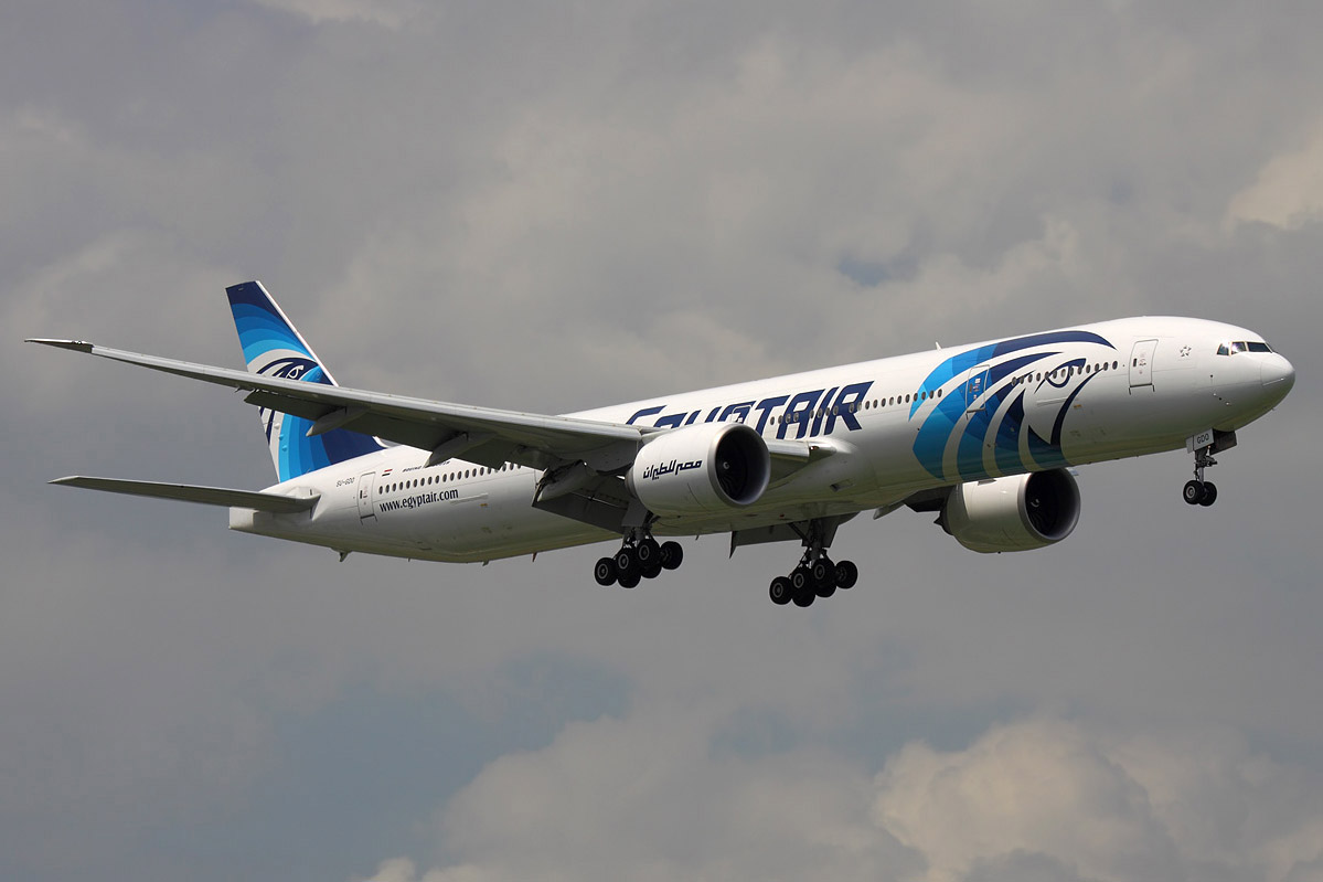 Pesawat EGYPTAir Hilang Dari Radar