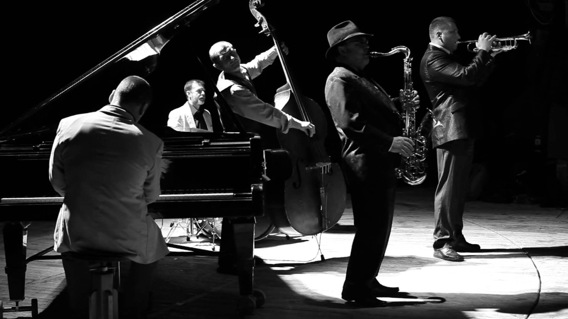 Jazz Gunung Bromo: Rayakan Kemerdekaan Dengan Jazz