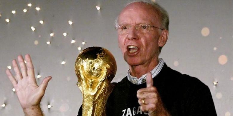 Legenda Sepak Bola Brasil Mario Zagallo Masuk Rumah Sakit