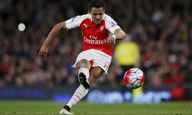 Fiorentina Dapatkan Pinjaman Gelandang Sanchez Dari Villa