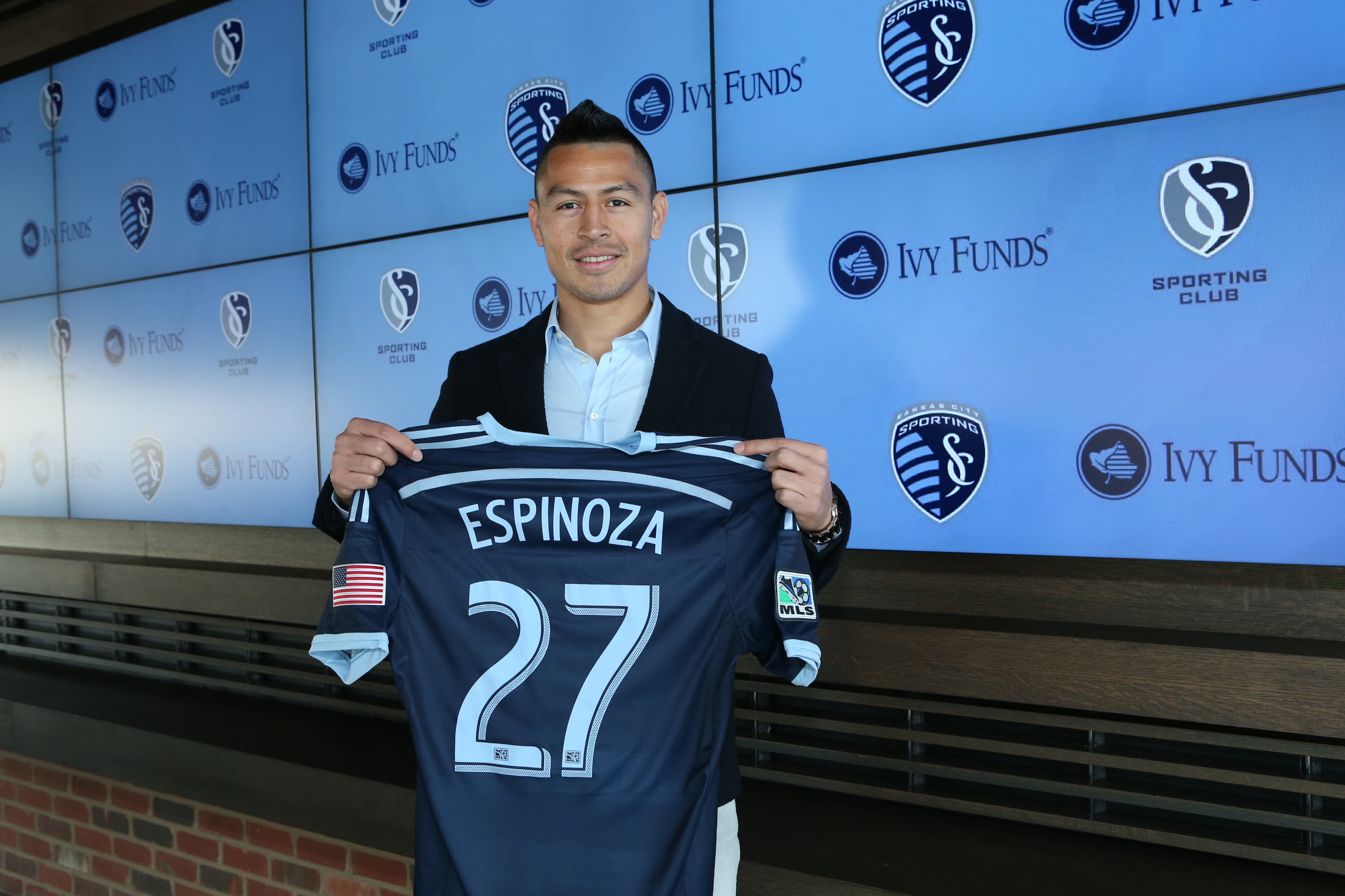 Sedang Main Di Olimpiade, Espinoza Diangkut Villarreal