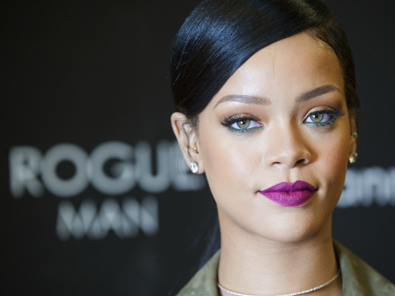 Rihanna Aktris Paling Ditunggu Di MTV Music Awards 2016