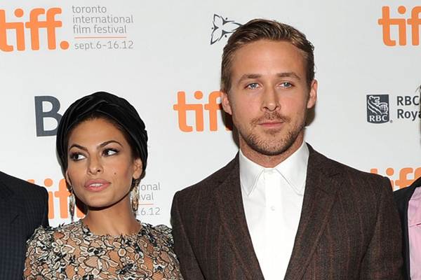Eva Mendes Dan Ryan Gosling Menikah Diam-diam?