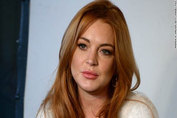 Lindsay Lohan Bantu Pengungsi Suriah Di Turki