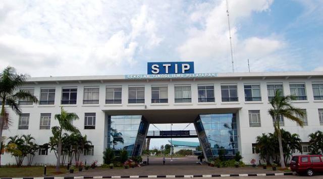 DPR Pertimbangkan Tutup STIP
