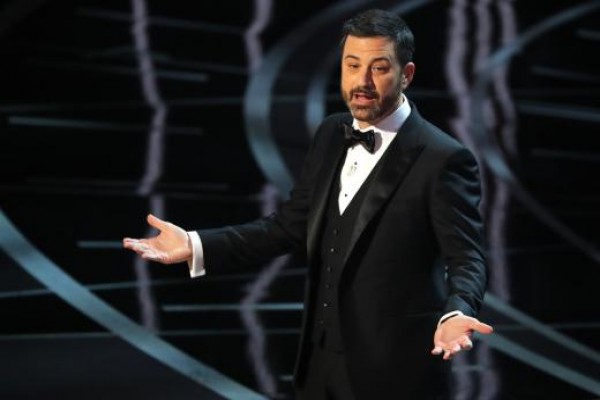 Buka Oscar dengan sindiran Trump