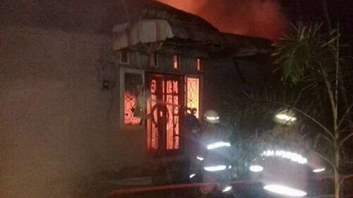 Rumah Warga Duri Hangus Terbakar.Diduga Disambar Petir