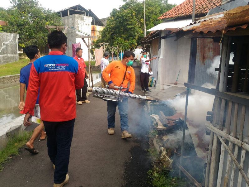 Warga Pemalang Sambut Gembira Giat Fogging Perindo