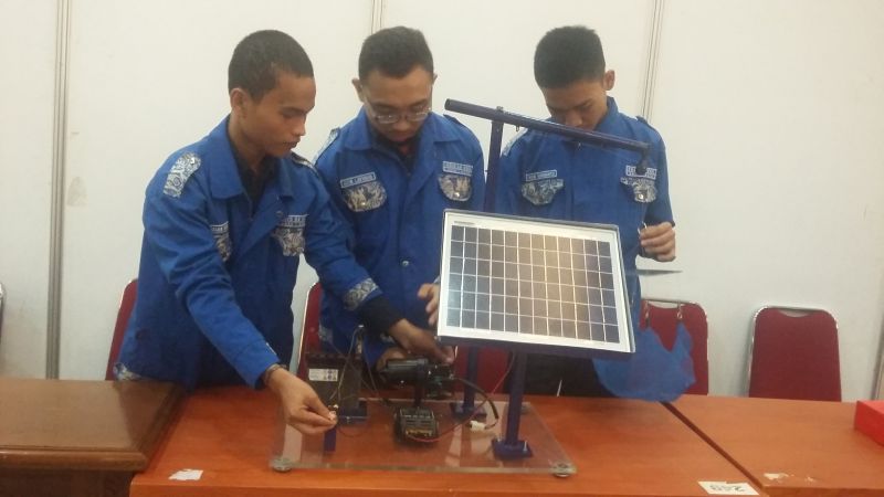 Lulusan Nganggur, SMK Perlu Guru Kompeten