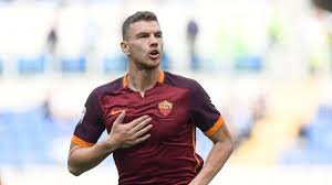 AS Roma Tetap Lumat Crotone,Dzeko Gagal Penalti