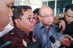 Wisatawan senang ada hiu paus