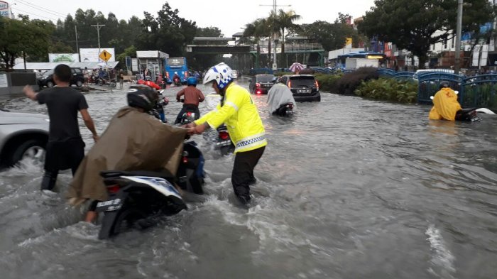 Diperkirakan Diguyur Hujan Sore dan Malam Hari