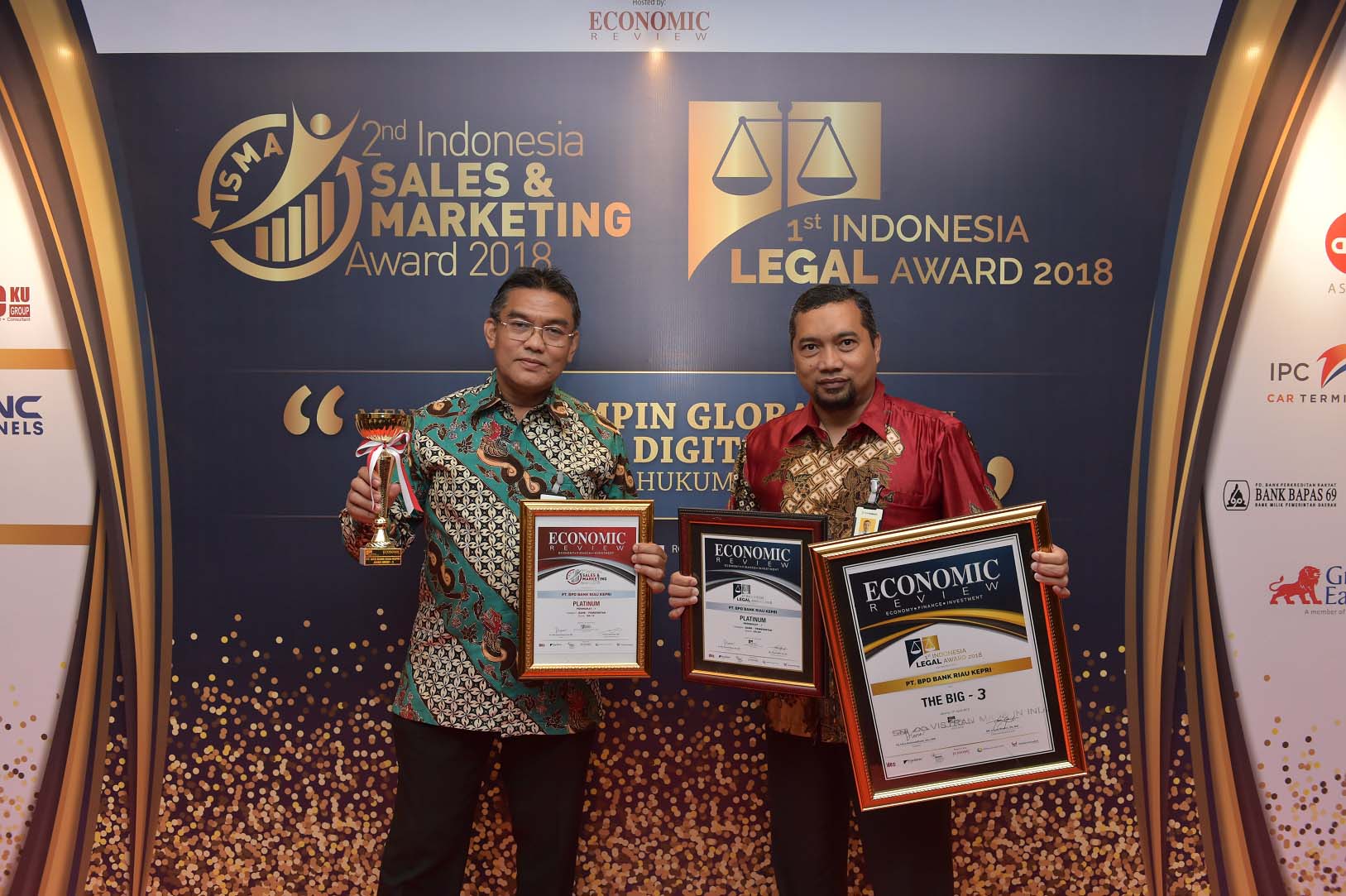 Bank Riau Kepri Raih Peringkat Pertama Pada Ajang Indonesia Sales Marketing Award & Indonesia Legal Award 2018
