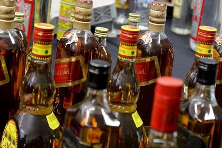 Polresta Bakerang Sita 228 Botol Minuman Beralkohol Tak Berizin