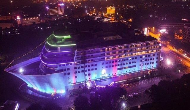 Walikota Batam Minta Tunda Pajak Hiburan