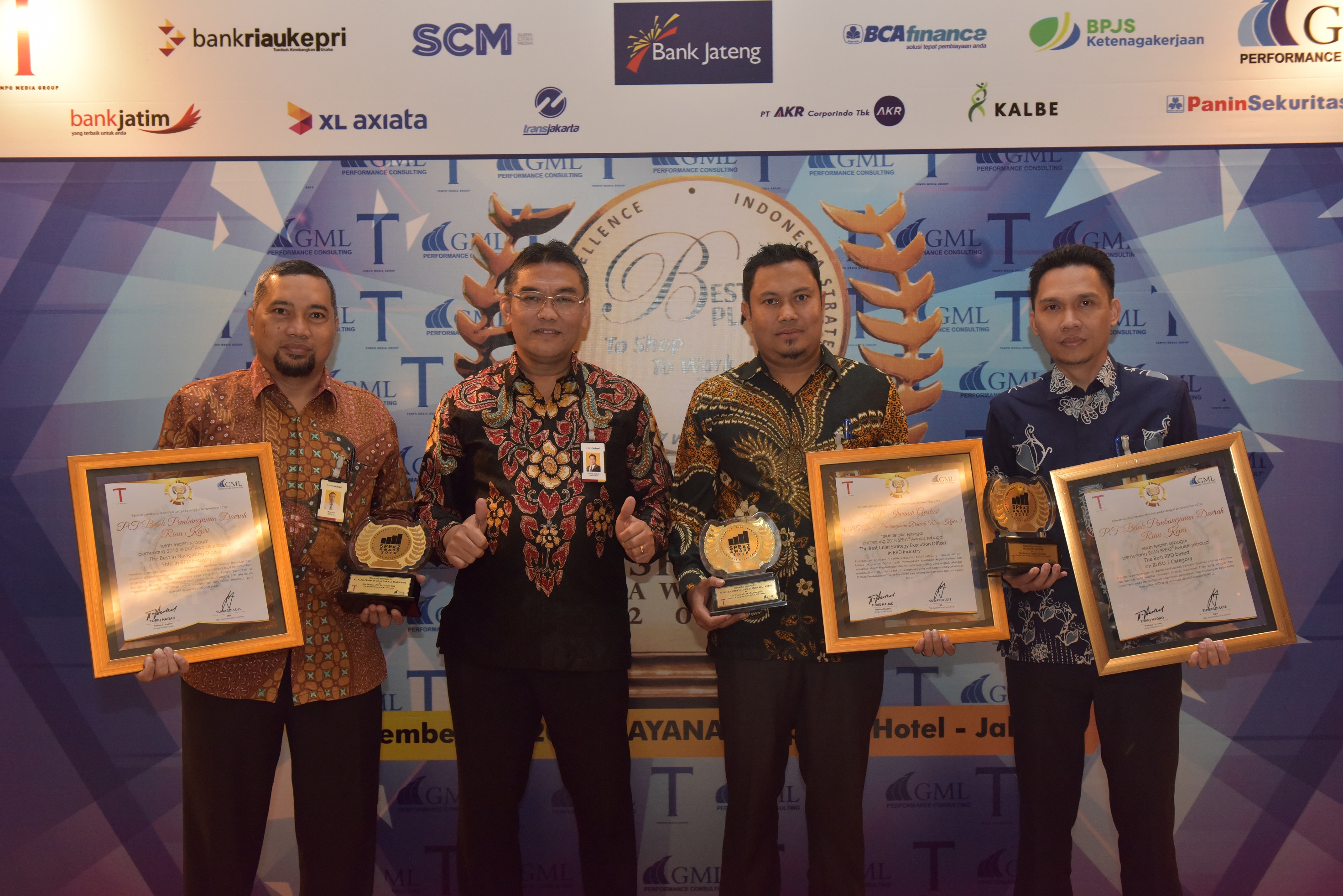 Bank Riau Kepri Hatricks 3 Penghargaan Pada Ajang SPEx2 Award 2018