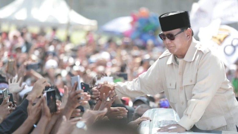 Disambut Meriah di Batam, Prabowo: Ramalan Survei di Jakarta Salah Semua