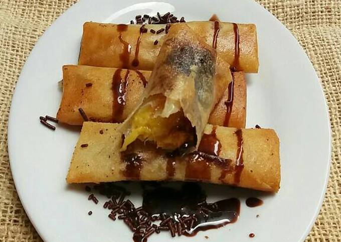 Resep Lumpia Pisang Cokelat yang Renyah Manis Buat Camilan Sore