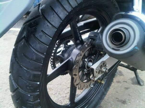 Ini Penyebab Ban Motor Oleng saat Dipakai
