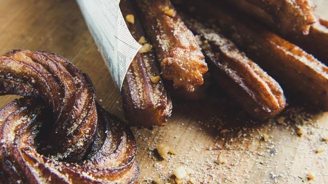 Cocok Sebagai Cemilan Sore, Inilah Resep Churros Coklat yang Gurih dan Legit