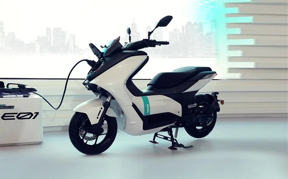 Skuter Listrik Yamaha E01 Siap Debut Tahun Depan