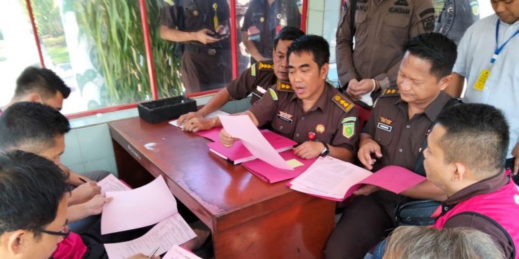 Penyidik Pidsus Kejati Jabar Limpahkan Kasus Kredit Fiktif Bank Intan Jabar ke JPU
