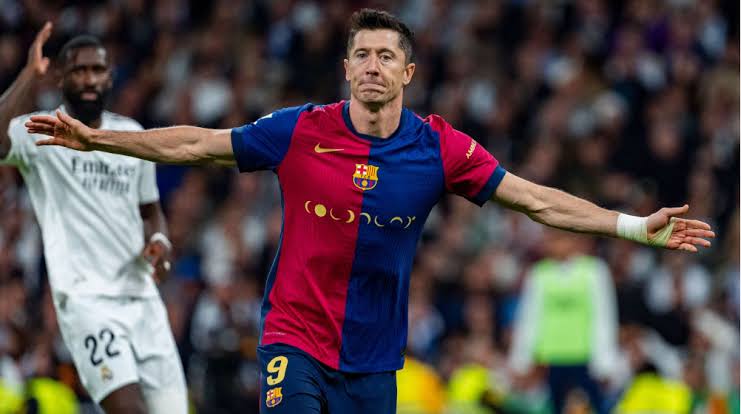 Usai Bawa Kemenangan untuk Barcelona, Lewandowski Kini Disejajarkan dengan Messi dan Cristiano Ronaldo
