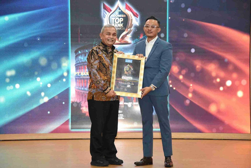 BRK Syariah Raih Penghargaan Top Bank 2025