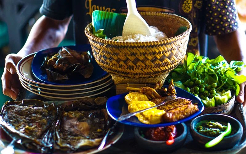 Cara Nikmati Wisata Kuliner Tanpa Takut Berat Badan Naik