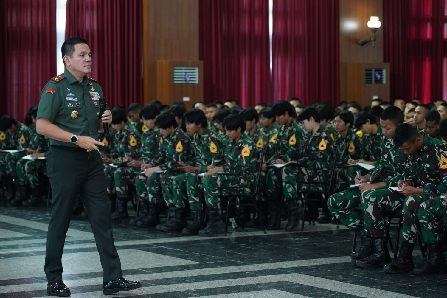 Perjalanan Mendalam: Dari Calon Taruna Hingga Perwira di Akmil Magelang