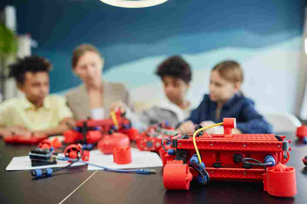 Cara Melatih Anak Belajar Coding di Rumah dengan Cara yang Seru dan Mudah