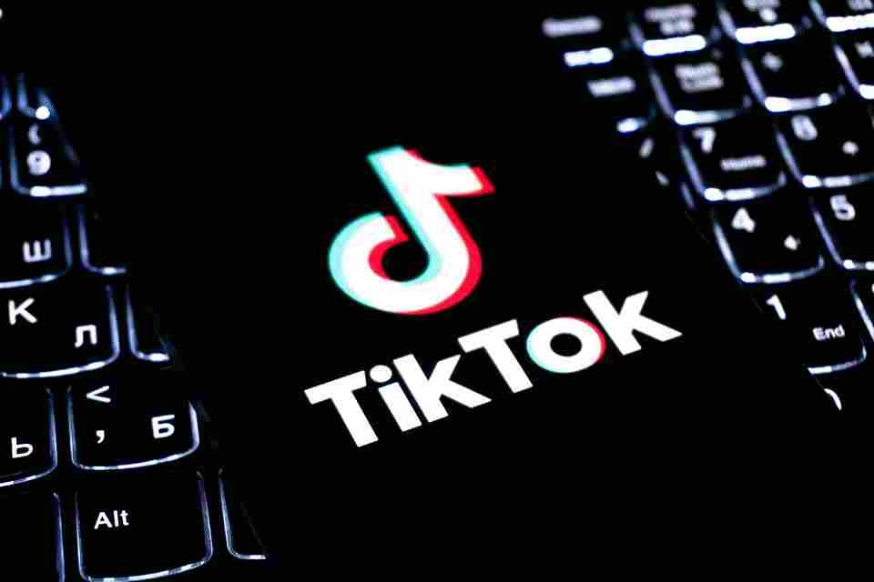Gelombang Pindah Platform: Pengguna TikTok Melarikan Diri ke Aplikasi Palestina yang Tengah Viral