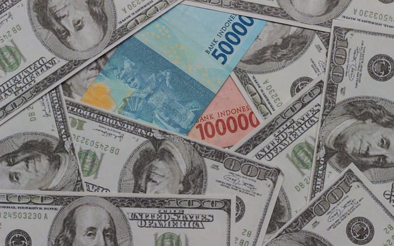 Rupiah Tertekan Konflik Timur Tengah, Ekonom Minta Pemerintah Siapkan Langkah Antisipasi Jangka Panjang