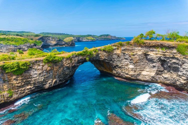 Nusa Penida Bali Suguhkan Keindahan Tebing Kelingking yang Ikonik