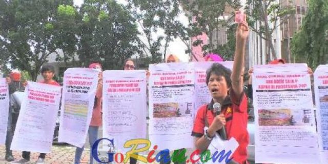 Massa Tuding Banyak ASN Terlibat Politik Praktis dalam Pilwako Pekanbaru