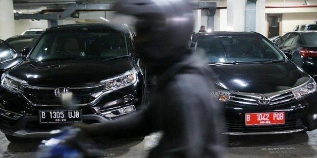 Gubernur Riau Ungkap Banyak Pejabat Kuasai Mobil Dinas yang Bukan Haknya
