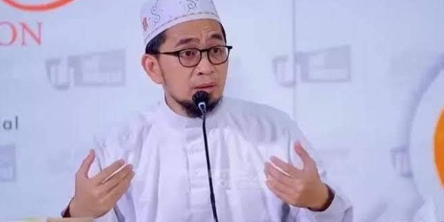 Ustaz Adi Hidayat Paparkan 5 Amalan Khusus Hari Jumat, Ini Pesan Mendalamnya Bagi Umat Muslim
