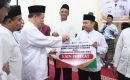 Safari Ramadan di Bengkalis, Plt Gubri SF Hariyanto Serahkan Bantuan Kemitraan BRK Syariah di Desa Muara Basung
