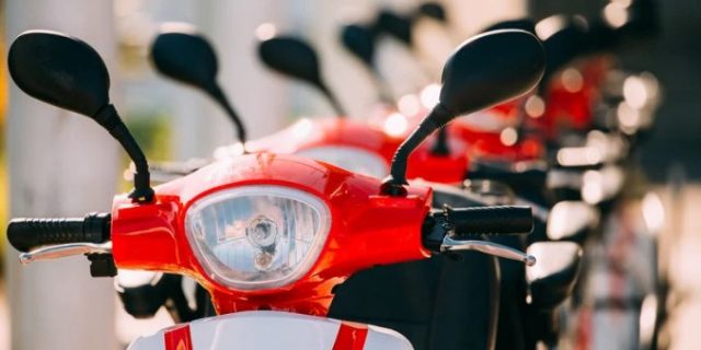 Mendekati Akhir Tahun, Subsidi Motor Listrik 2025 Masih Tertahan