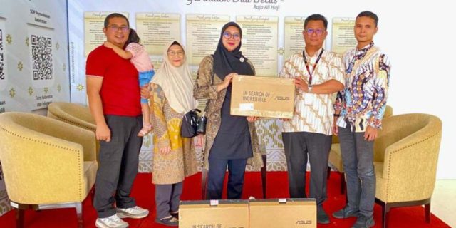 BRK Syariah Perkuat Komitmen Pendidikan Inklusif, Salurkan Bantuan CSR ke SLB Pelita Nusa Pekanbaru