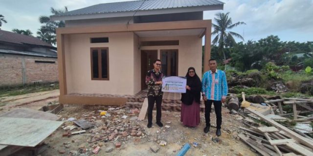 Di Usia Senja, Ida Elisma Akhirnya Memiliki Rumah Impian Berkat CSR BRK Syariah
