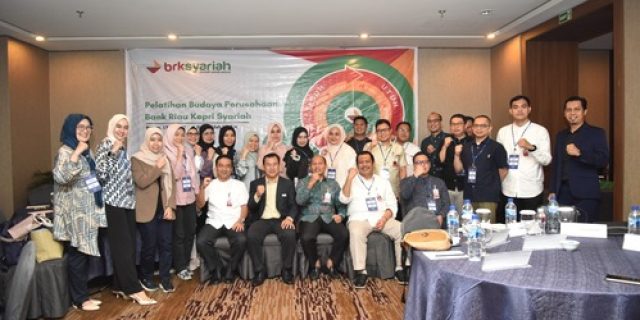 BRK Syariah Gelar Pelatihan Budaya Perusahaan, Direktur Kepatuhan & Manajemen Risiko Sampaikan 3 Hal Penting