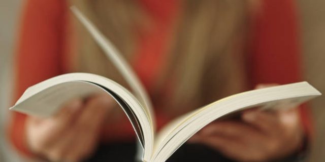 5 Tren Bacaan Paling Populer 2025, Literasi di Era Digital dan Gaya Hidup Modern