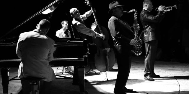 Jazz Gunung Bromo: Rayakan Kemerdekaan Dengan Jazz